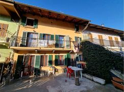 Casa Bi/Trifamiliare in Residenziale