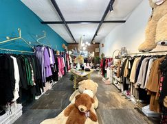 Attività/Licenza (con o senza mura) in Commerciale