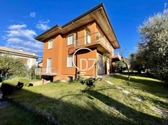 Casa indipendente in Residenziale
