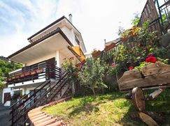 Casa Bi/Trifamiliare in Residenziale