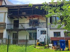 Casa Bi/Trifamiliare in Residenziale