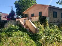Casa Bi/Trifamiliare in Residenziale