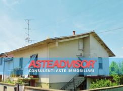 Casa Bi/Trifamiliare in Residenziale