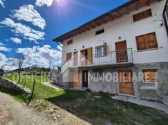 Casa Bi/Trifamiliare in Residenziale