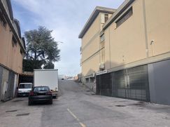 Negozio/Locale commerciale in Commerciale
