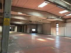 Capannone in Commerciale