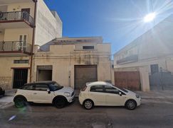 Casa Bi/Trifamiliare in Residenziale