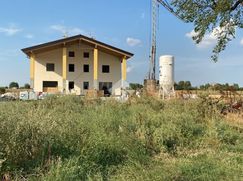 Casa Bi/Trifamiliare in Residenziale