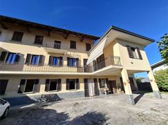 Casa Bi/Trifamiliare in Residenziale