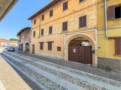 Casa Bi/Trifamiliare in Residenziale