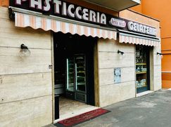 Negozio/Locale commerciale in Commerciale