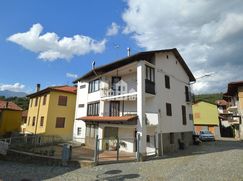 Casa Bi/Trifamiliare in Residenziale