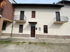 Casa Bi/Trifamiliare in Residenziale