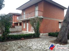 Villa in Residenziale