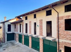 Casa Bi/Trifamiliare in Residenziale