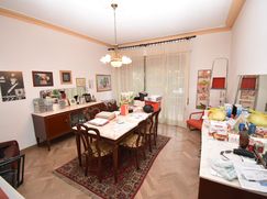 Casa Bi/Trifamiliare in Residenziale