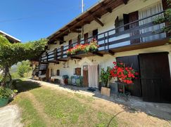 Casa Bi/Trifamiliare in Residenziale