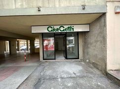 Negozio/Locale commerciale in Commerciale