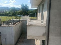 Casa Bi/Trifamiliare in Residenziale