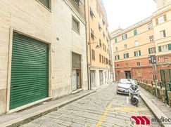 Negozio/Locale commerciale in Commerciale