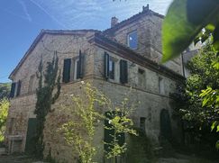 Casa Bi/Trifamiliare in Residenziale