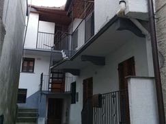Casa Bi/Trifamiliare in Residenziale