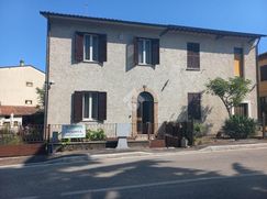 Casa Bi/Trifamiliare in Residenziale