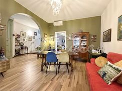 Casa Bi/Trifamiliare in Residenziale