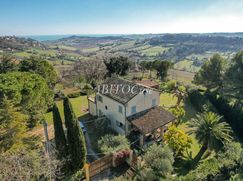Villa in Residenziale