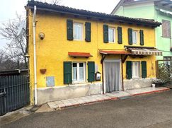 Casa Bi/Trifamiliare in Residenziale