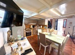 Casa Bi/Trifamiliare in Residenziale