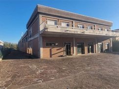 Capannone in Commerciale