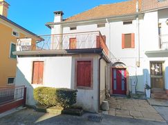 Casa Bi/Trifamiliare in Residenziale