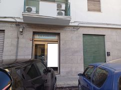 Negozio/Locale commerciale in Commerciale