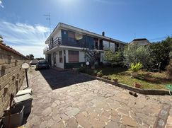 Casa Bi/Trifamiliare in Residenziale