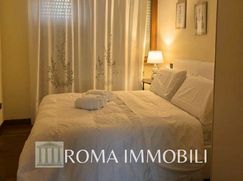Attività/Licenza (con o senza mura) in Commerciale