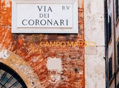 Attività/Licenza (con o senza mura) in Commerciale