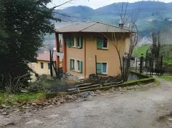 Casa Bi/Trifamiliare in Residenziale