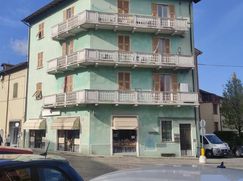 Casa Bi/Trifamiliare in Residenziale