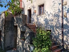 Casa Bi/Trifamiliare in Residenziale