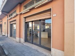 Negozio/Locale commerciale in Commerciale