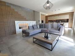 Casa Bi/Trifamiliare in Residenziale
