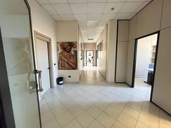 Ufficio in Commerciale