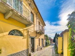 Casa Bi/Trifamiliare in Residenziale