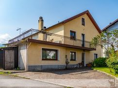 Casa Bi/Trifamiliare in Residenziale