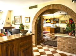 Casa Bi/Trifamiliare in Residenziale