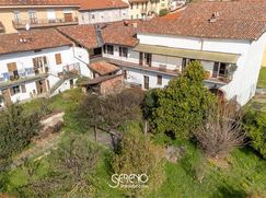 Casa Bi/Trifamiliare in Residenziale