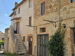Casa Bi/Trifamiliare in Residenziale