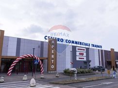 Negozio/Locale commerciale in Commerciale