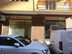 Negozio/Locale commerciale in Commerciale